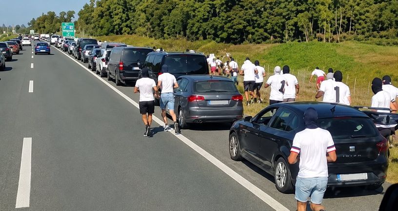 Navijači na autocesti