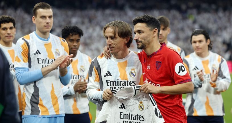 Luka Modrić i Jesus Navas