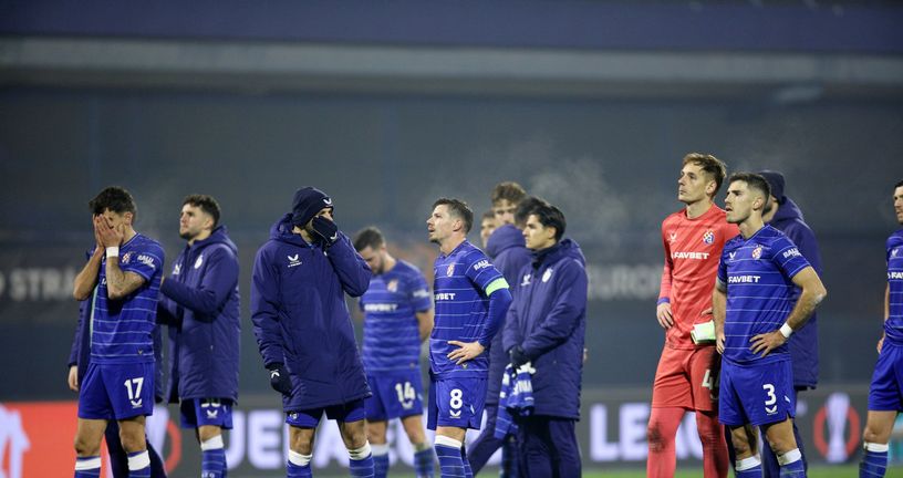 Razočarani igrači Dinama nakon poraza