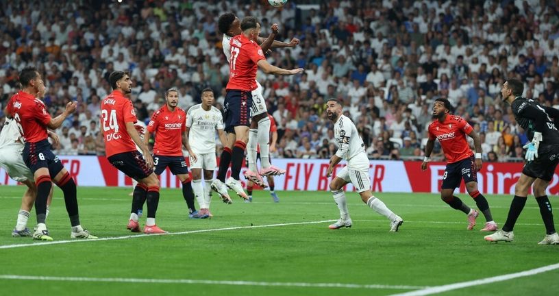 Ante Budimir u skoku protiv Real Madrida