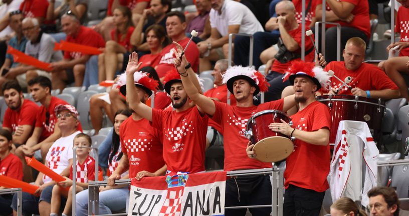 Hrvatski navijači