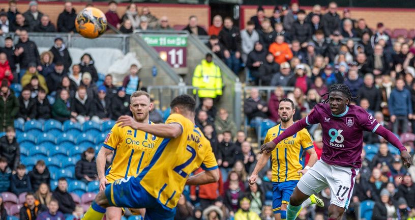 Burnley - Mansfield