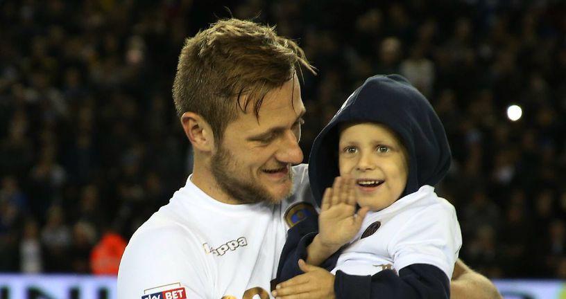 Petogodišnji Toby Nye (Foto: Twitter / Leeds United)