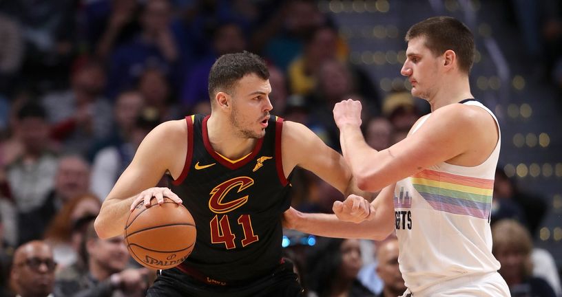 Ante Žižić i Nikola Jokić (Foto: AFP)