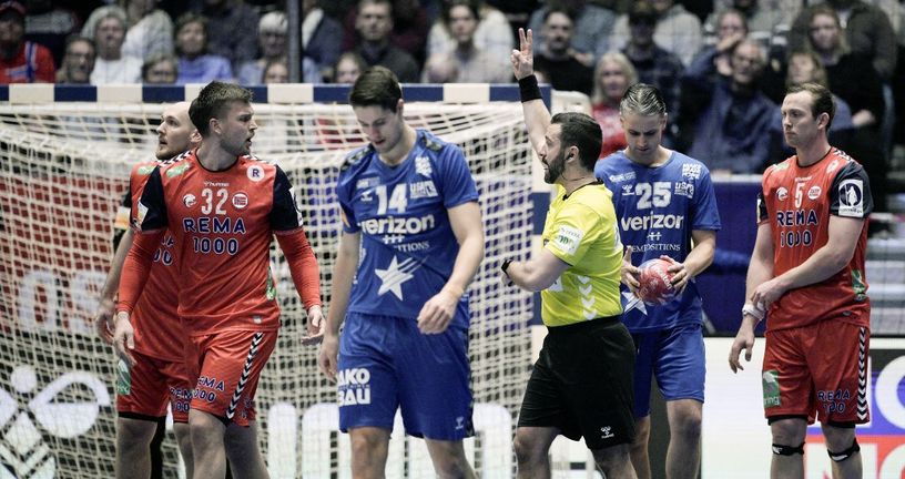 Američki rukometaši (plavi dresovi)