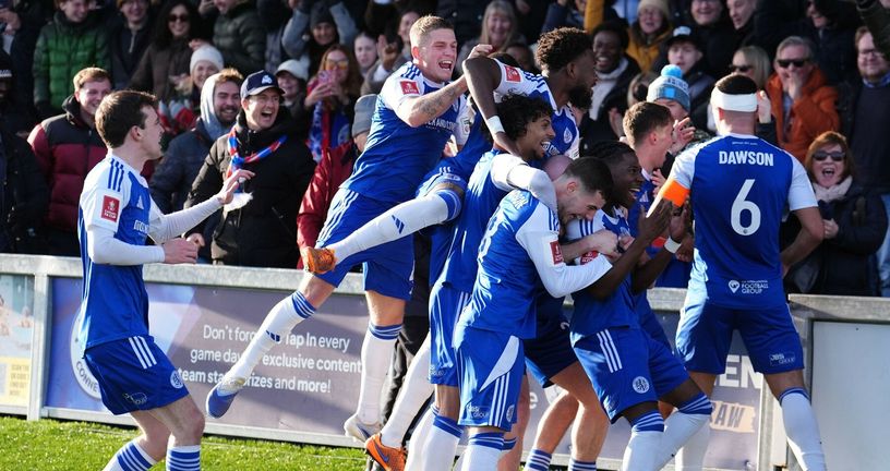 Macclesfield - Crystal Palace