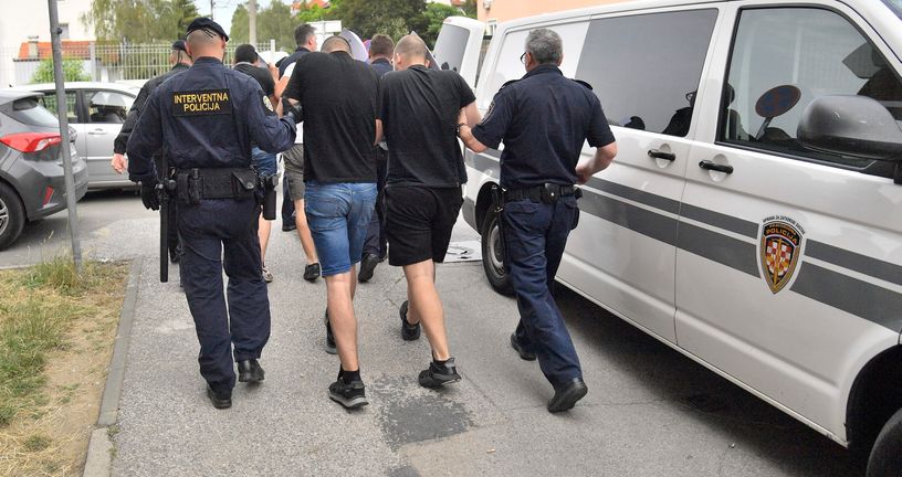 Privedeni navijači Hajduka - ilustracija