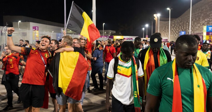 Belgijski i Senegalski navijači