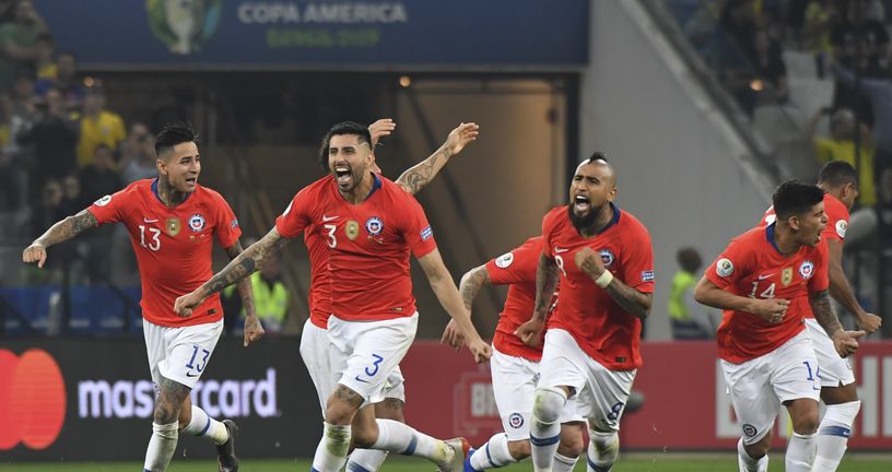 Čileanci slave prolaz u polufinale (Foto: AFP)