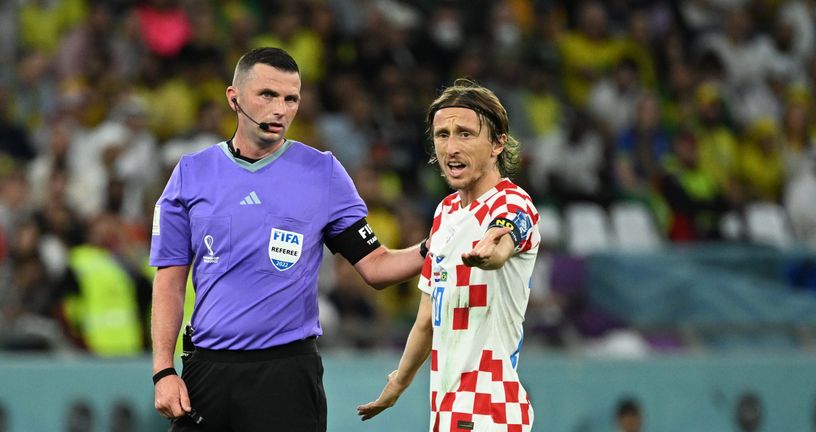 Michael Oliver i Luka Modrić