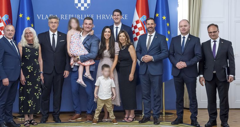 Stipe Miočić s obitelji na prijemu kod Andreja Plenkovića