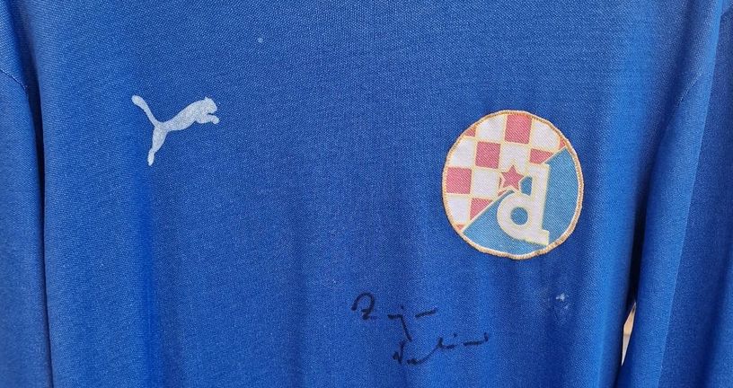 Zajecov potpisani dres iz 1982. godine