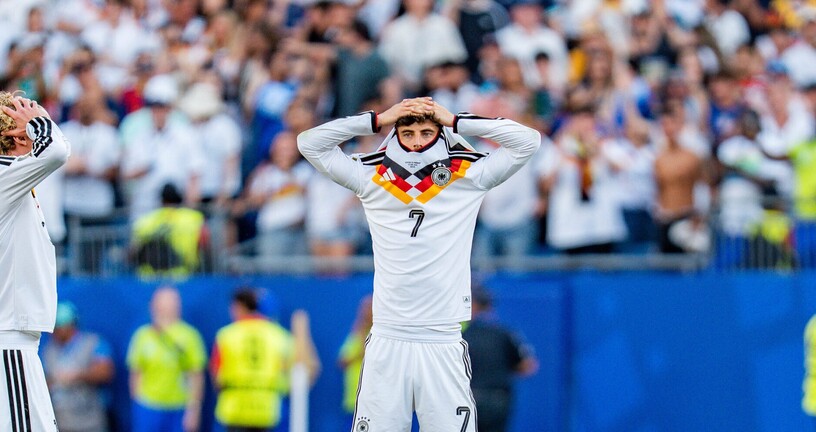 Kai Havertz (desno)