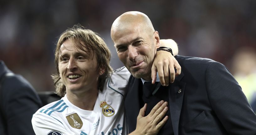 Luka Modrić i Zinedine Zidane (Foto: AFP)