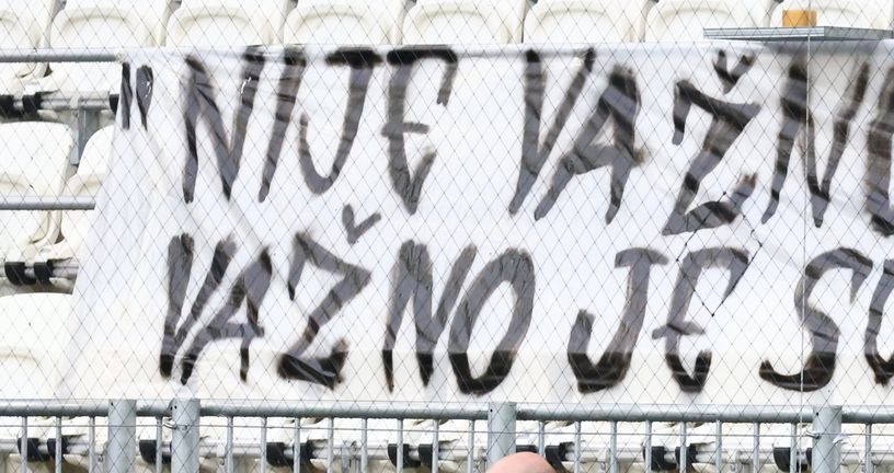 Dio Kohortina transparenta