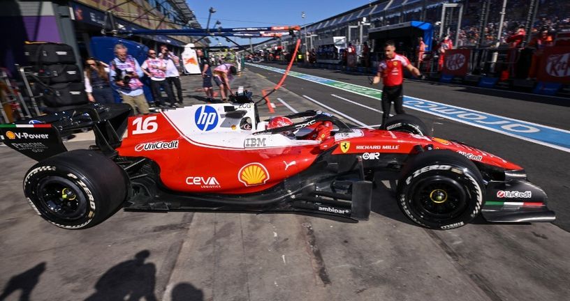 Charles Leclerc u Ferrariju na Albert Park Circuitu u Melbourneu