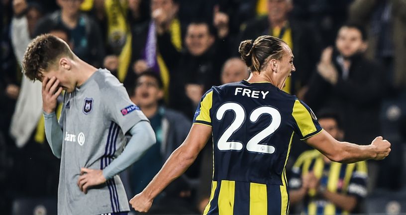 Michael Frey slavi pobjedu Fenerbahčea nad Anderlechtom (Foto: AFP)