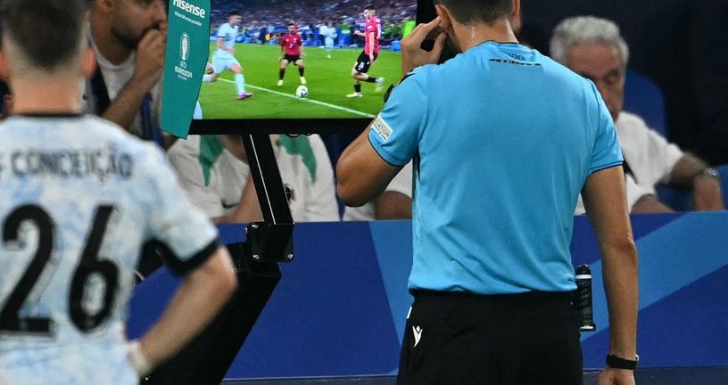 VAR