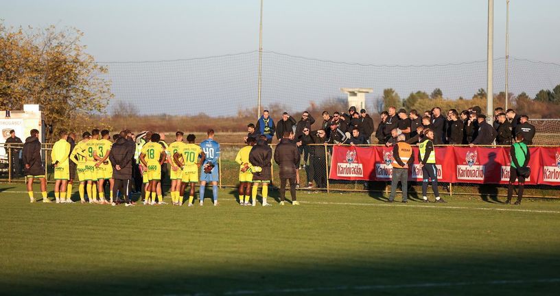 Demoni postrojili igrače Istre 1961