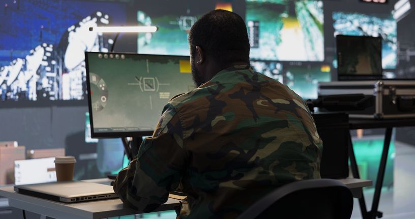 Vojnik za računalom, ilustracija