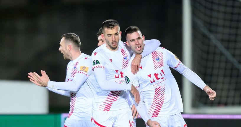 Mario Ćuže slavi gol