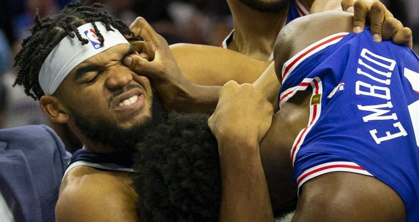 Joel Embiid i Karl-Anthony Towns (Foto: AFP)