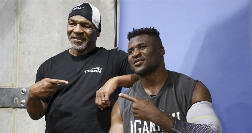 Mike Tyson i Francis Ngannou