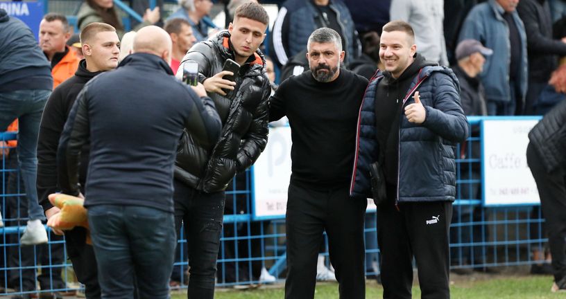 Gennaro Gattuso i navijači Hajduka u Grubišnom Polju