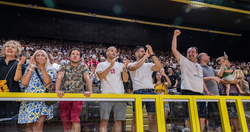 Navijači na Gripama