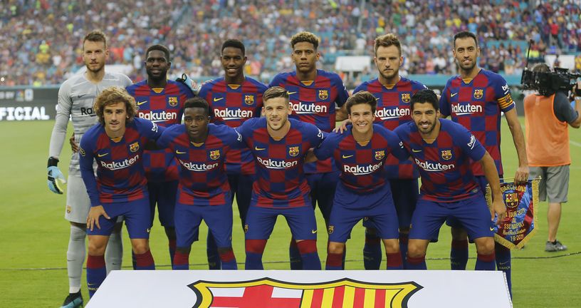 Momčad Barcelone (Foto: AFP)