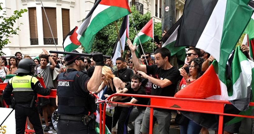 Protupalestinski prosvjednici na Vuelti