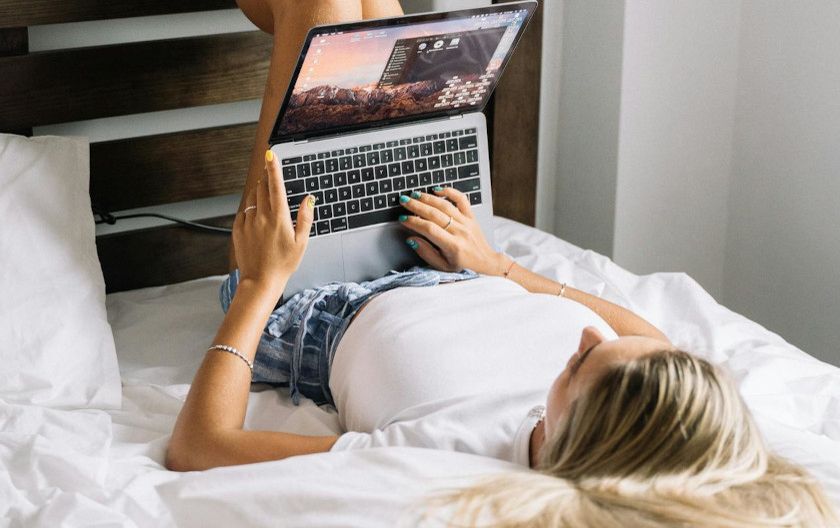 Na laptopu