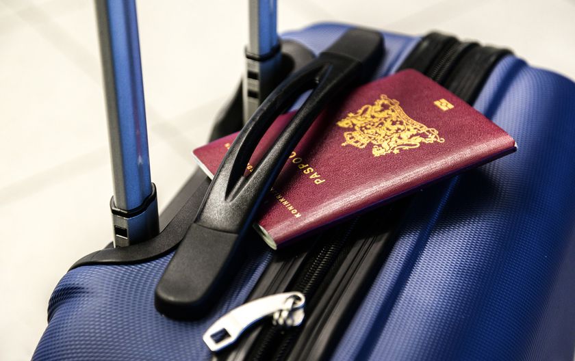 Kofer i putovnica
