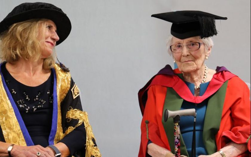 Druga u povijesti kojoj je uručen počasni doktorat, u dobi od 100 godina