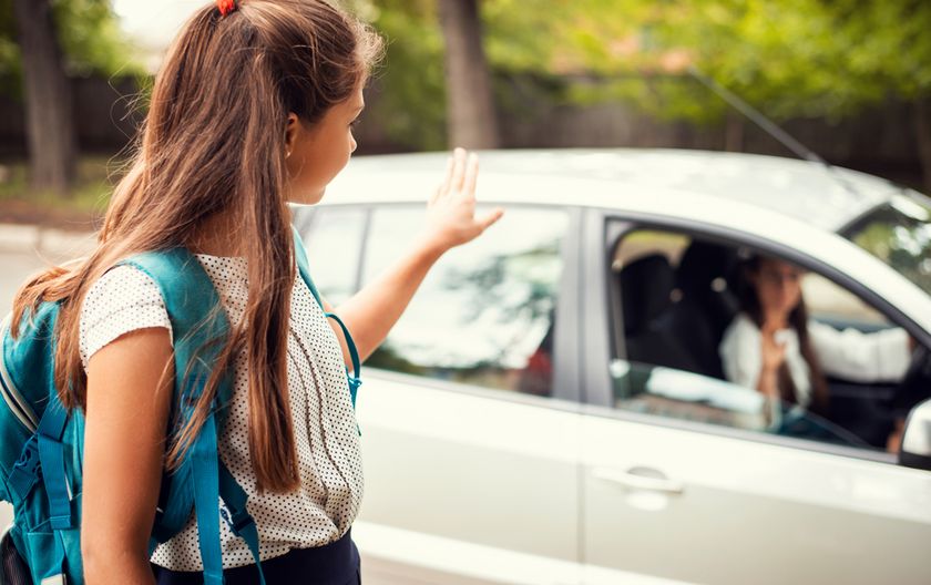 Roditelji koji svakodnevno djecu voze u škole postaju problem na cestama...