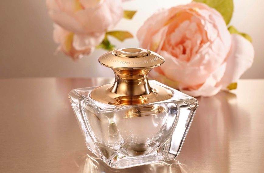 Avonova esencija parfema u gel obliku