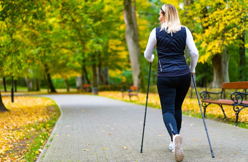 Nordijsko hodanje je tehnika hodanja koja djeluje i na do 90 posto mišića