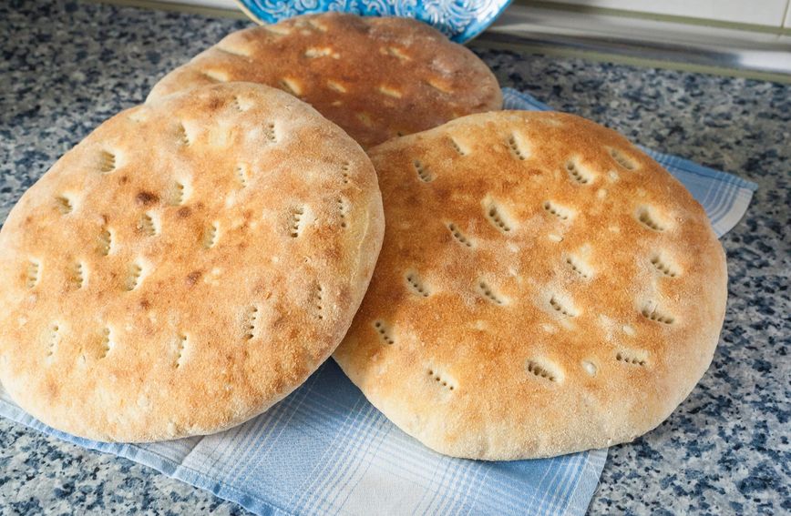 Posnu pogaču bez kvasca neki su stavljali u uskrsnu košaru