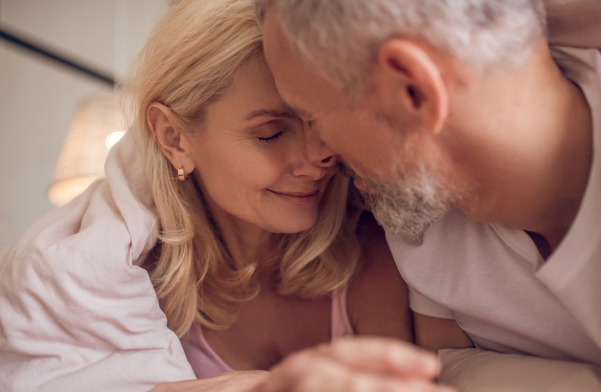 Veliku ljubav i zaljubljenost moguće je doživjeti i u 40-ima i 50-ima (ilustrativna fotografija)