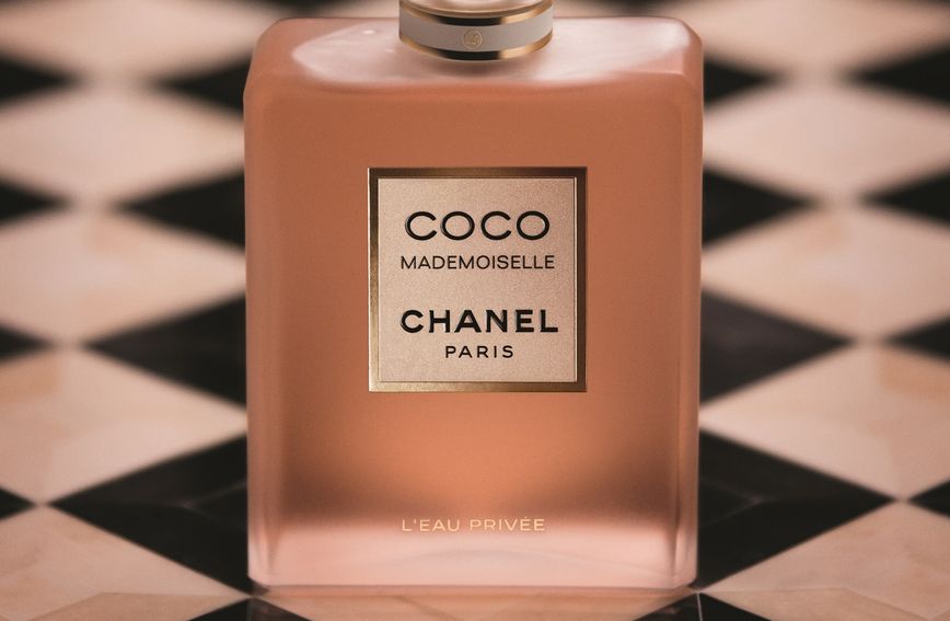 Coco Mademoiselle L'Eau Privée jedna je od verzija popularnog parfema