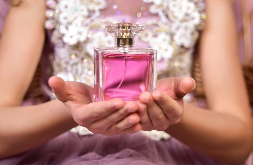 Djevojčica Mia sama je dizajnirala vlastiti parfem