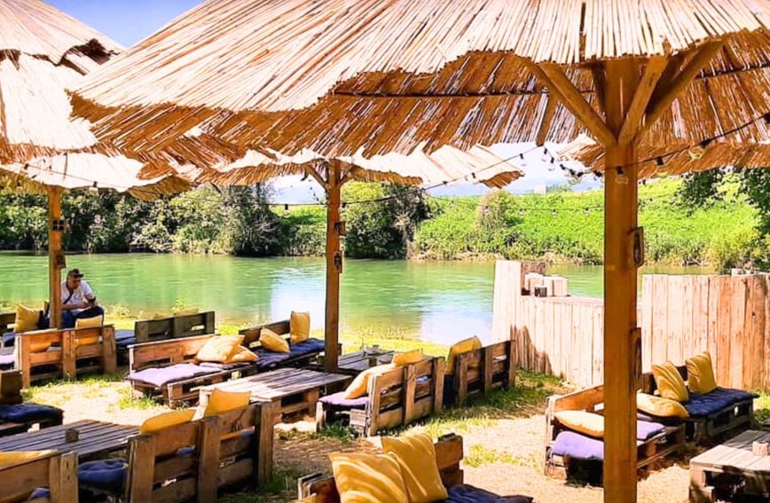 Beach Bar Tochka u Sloveniji savršeno je mjesto za izlet