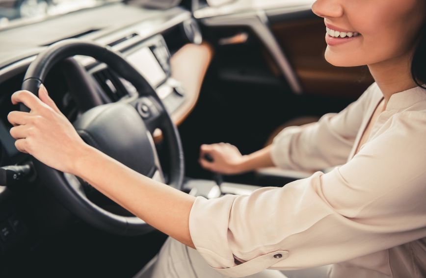 Istraživanje provedeno u Velikoj Britaniji kaže da su žene 12 puta bolje vozačice od muškaraca