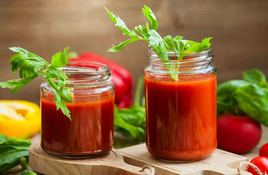 Sok od rajčice vrlo je zdrav i dobro ga je konzumirati redovito