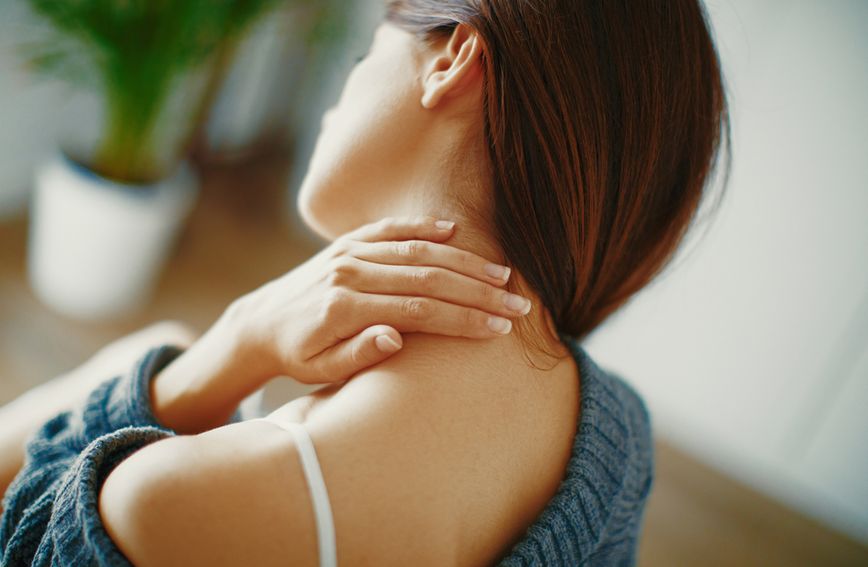 Bol u vratu može nastati i zbog lošeg jastuka