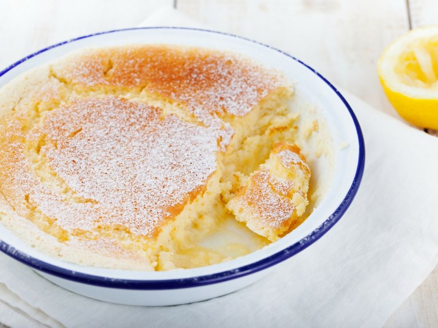Kolač od limuna koji je svilenkast poput pudinga