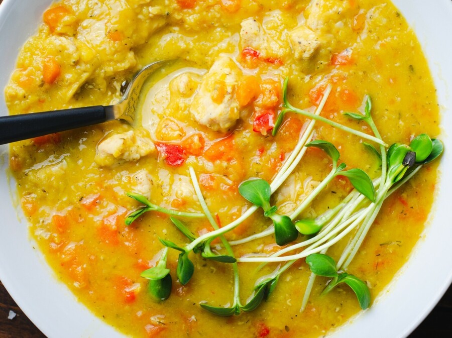 Pileće varivo s crvenom lećom