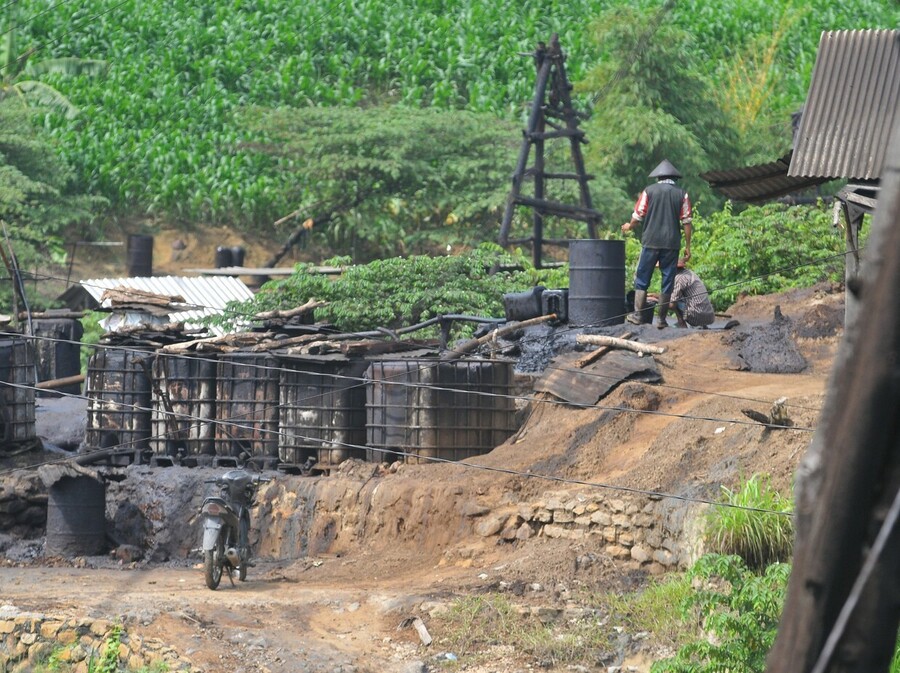 Kako se nekoć vadila nafta u mjestu Wonocolo, Indonezija - 5