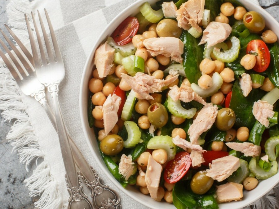 Salata od tune i slanutka