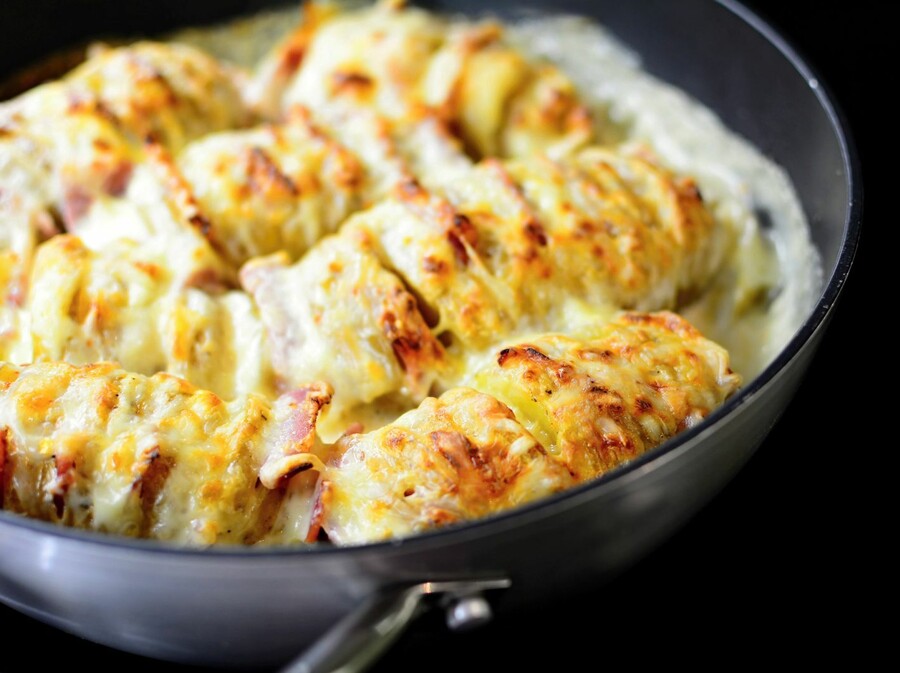 Hasselback krumpir sa slaninom